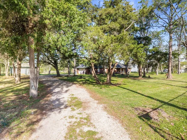 10826 28th St, Santa Fe, TX 77510