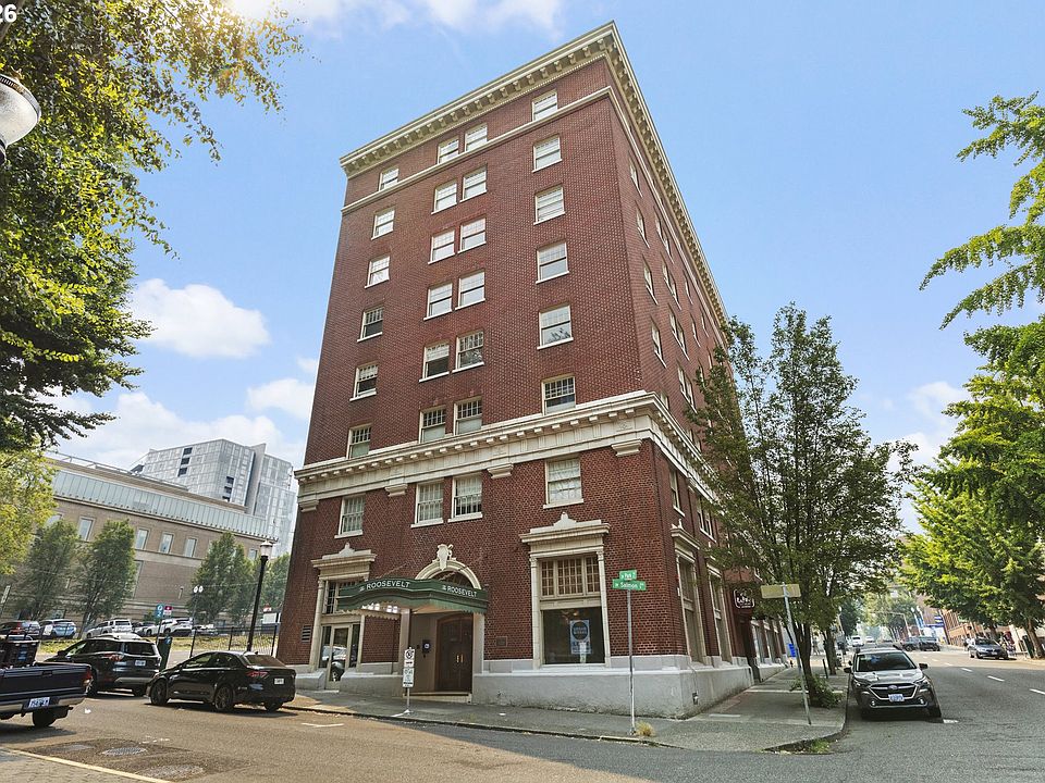 1st image of 1005 SW Park Ave Unit 406