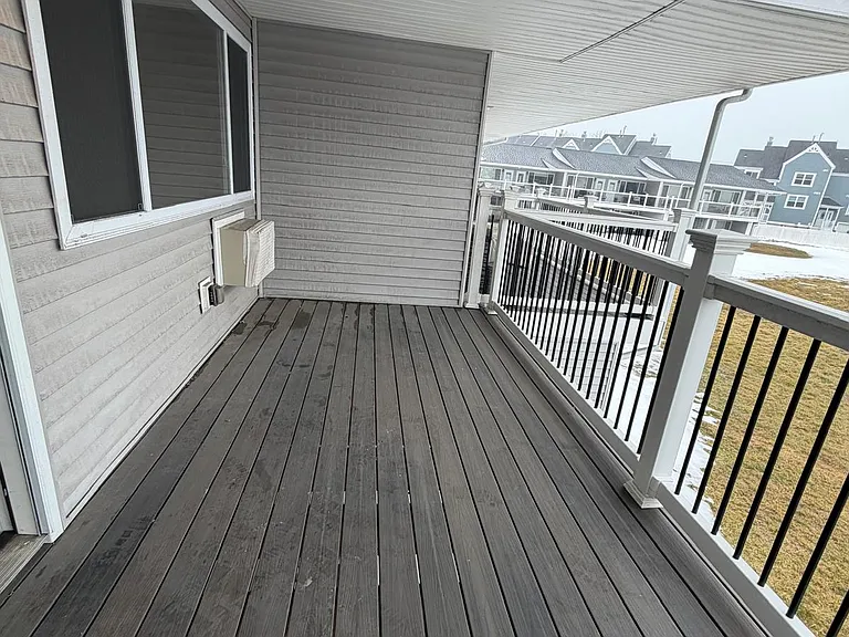 129 Cosey Beach Ave #B3 — Photo 4