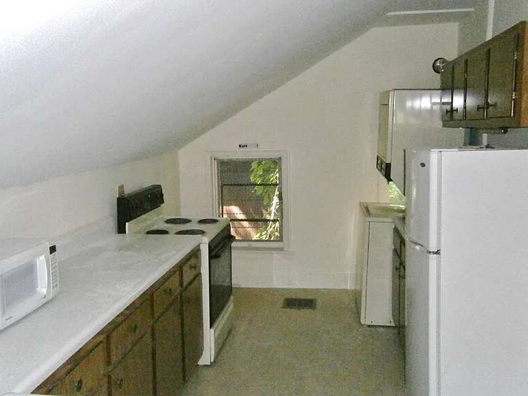 514 E Buffalo St #A — Photo 14
