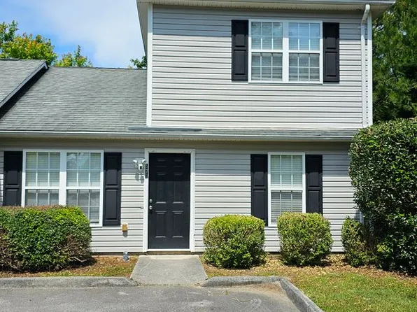 573 Corbin St, Jacksonville, NC 28546