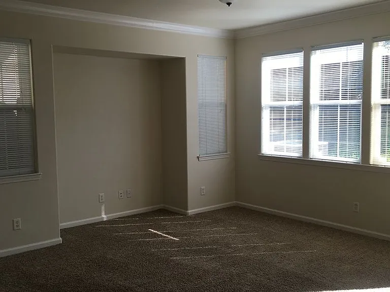 2151 Vienna Way — Photo 10