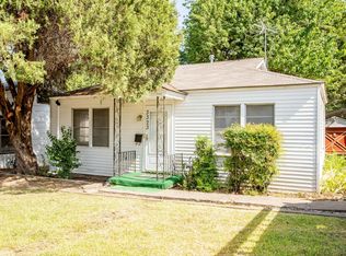3323 W Clarendon Dr, Dallas, TX 75211