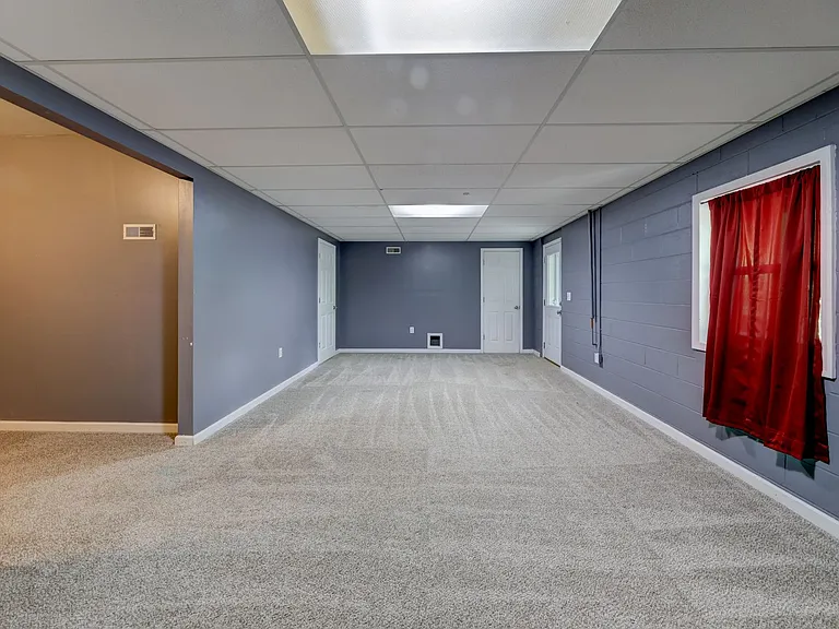 3253 N Senseney Cir — Photo 14