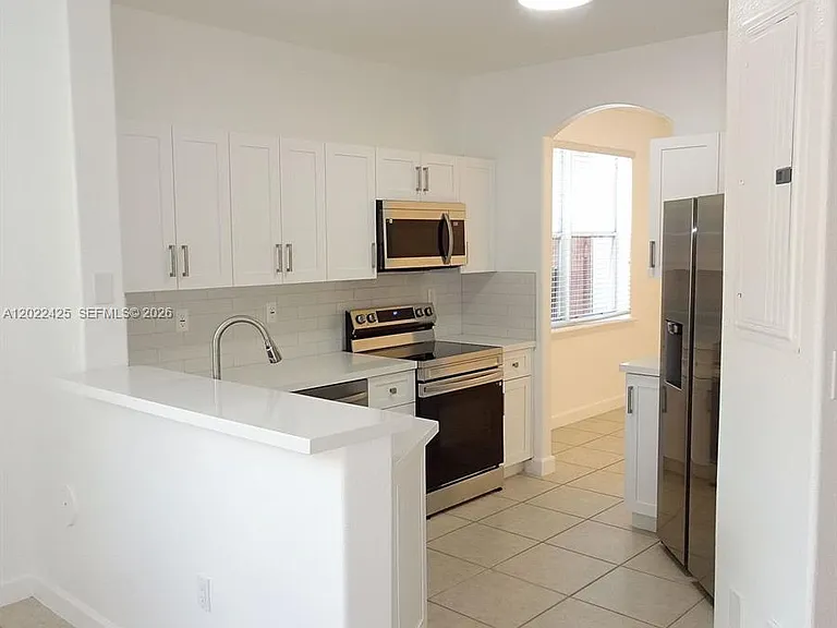 5460 NW 107th Ave #115 — Photo 31