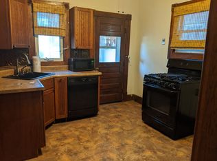 511 16th Ave, East Moline, IL 61244