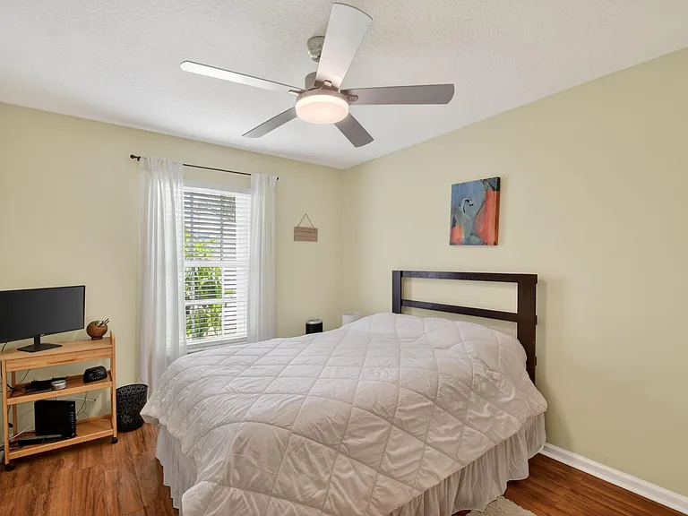 1080 Salmon Isle — Photo 47