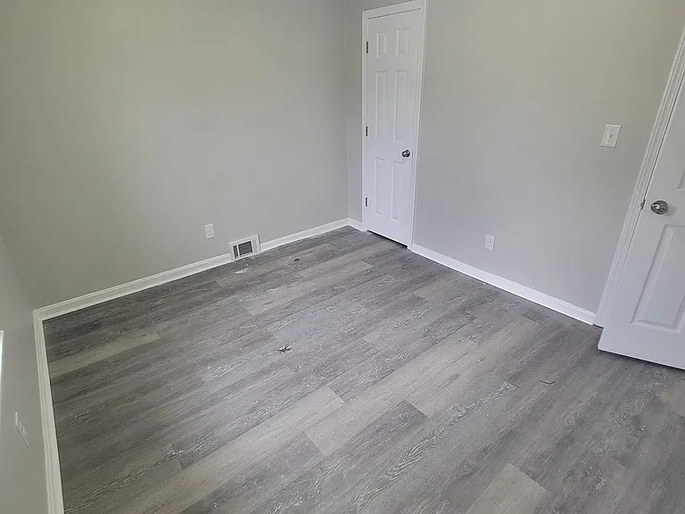 6004 Noah Dr — Photo 12
