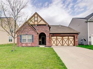 1990 Lakecrest Dr, Columbus, IN