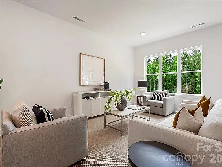 5007 Nimes Rd — Photo 24