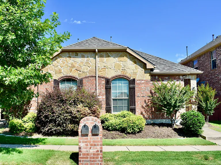 4916 Stray Creek Ln — Photo 34