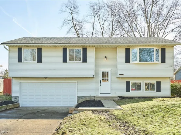 1661 Devonshire Dr, Brunswick, OH 44212