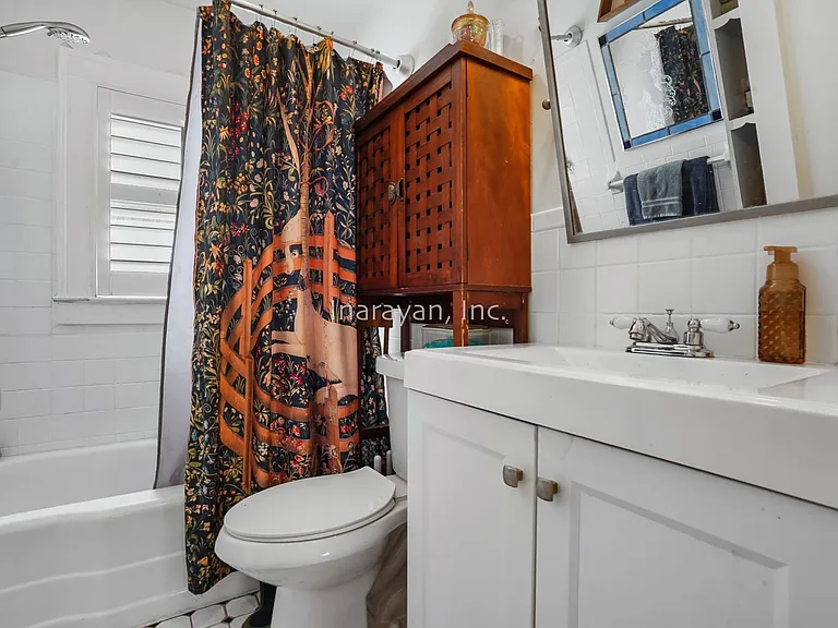 245 Orange Pl — Photo 22