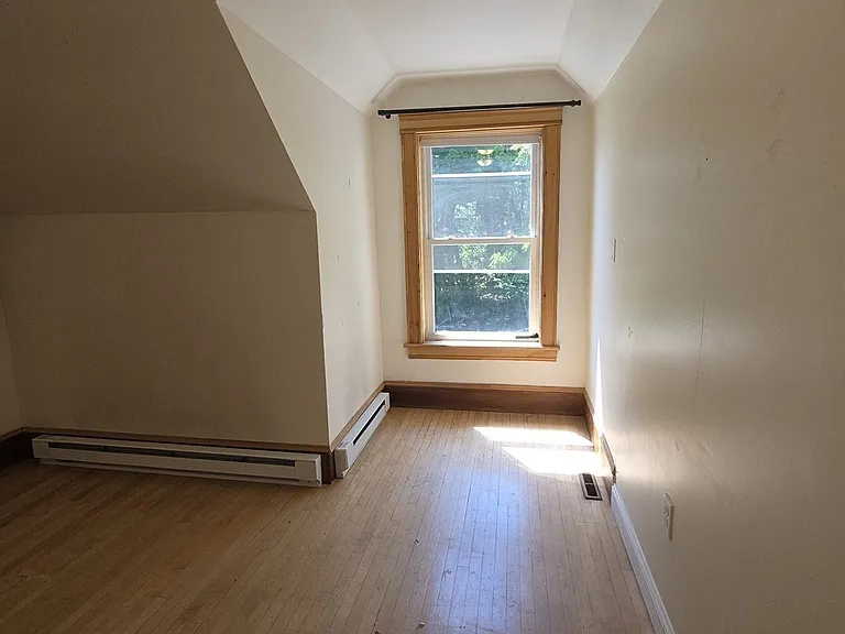 659 Southbridge St #3 — Photo 11