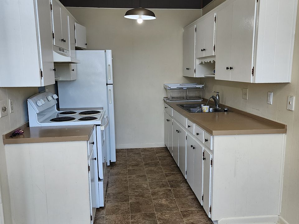 1st image of 214 Sierra Madre Dr
