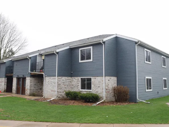 607 Whispering Pines Way, Fitchburg, WI 53713