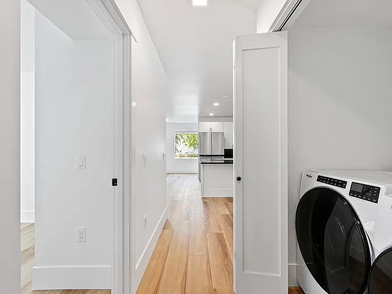 530 E 18th Ave #1 — Photo 6