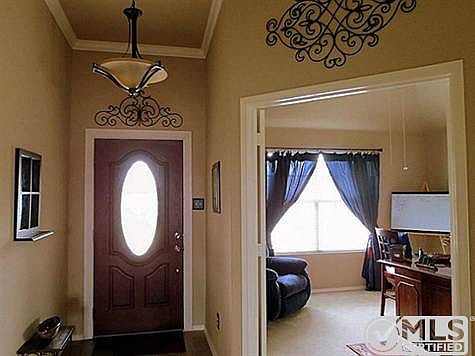3rd image of 556 Braewick Dr