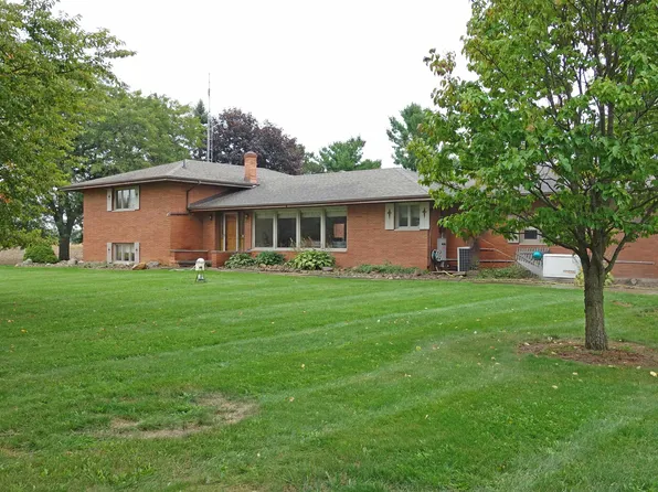 9485 Ditch Rd, Chesaning, MI 48616