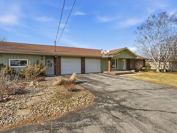 4th image of 1121 Harmony Rd