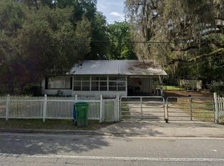 517 Vernon Ave, Crescent City, FL 32112