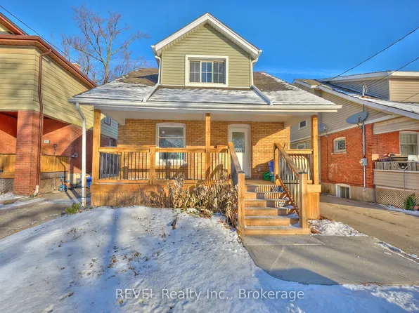 5113 Willmott St, Niagara Falls, ON L2E 2A4