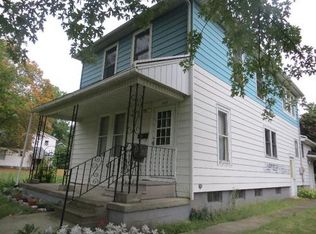 107 N Hartwell St, Gilman, IL 60938