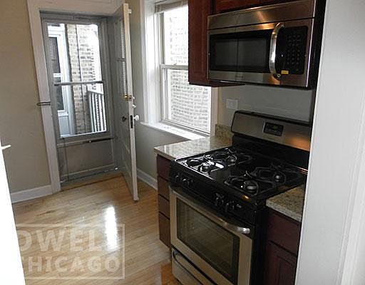 3rd image of 4919 N Damen Ave #E