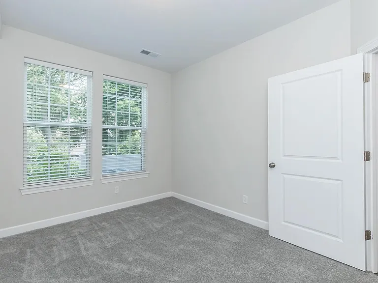 Stonehaven Overland Park — Photo 36