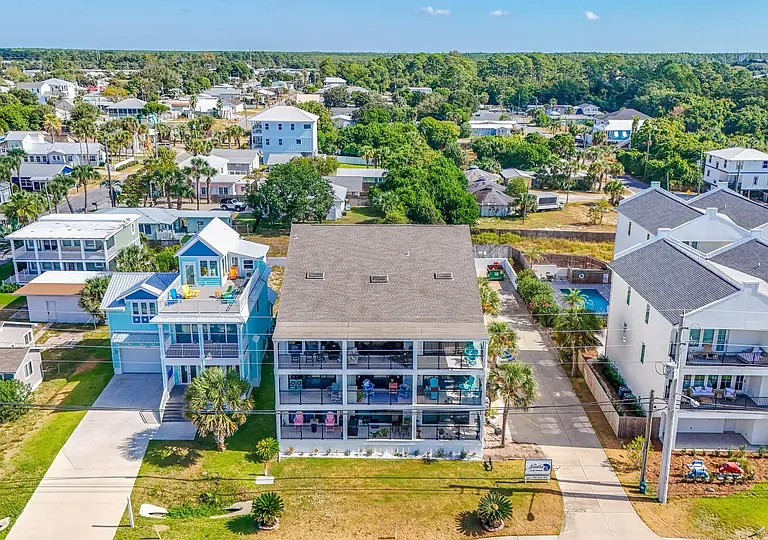 18912 Front Beach Rd #202 — Photo 3