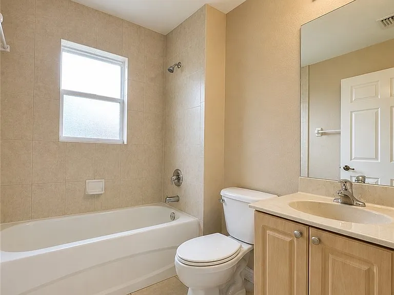 3304 Skyline Blvd #201 — Photo 12