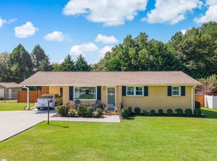 9 Patti Dr, Greenville, SC 29611