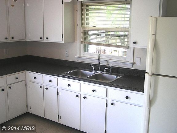 5th image of 403 Oriole Dr