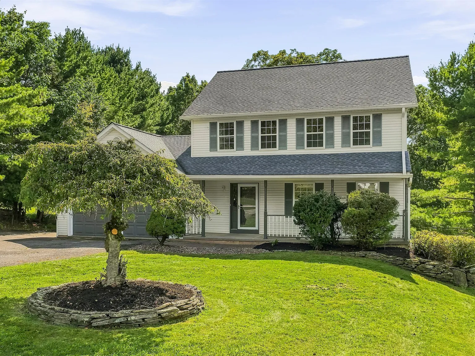4 bed, 2.5 bath, 1980 sqft, $3,850 — Photo 2