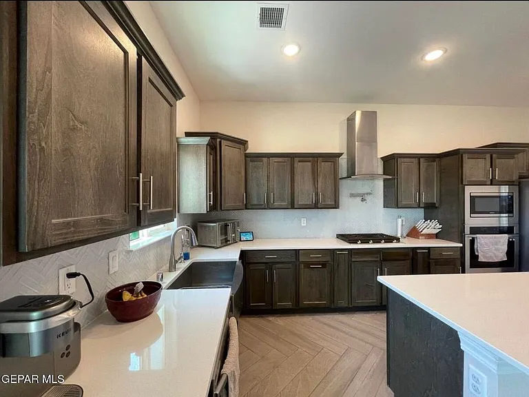 420 Villa Socorro Pl — Photo 6