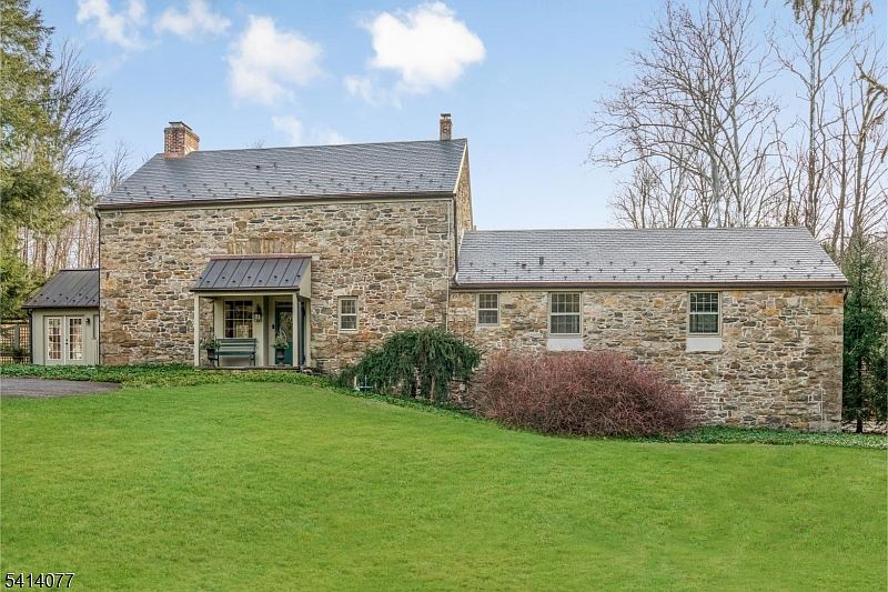 1st image of 154 ROCKAWAY ROAD