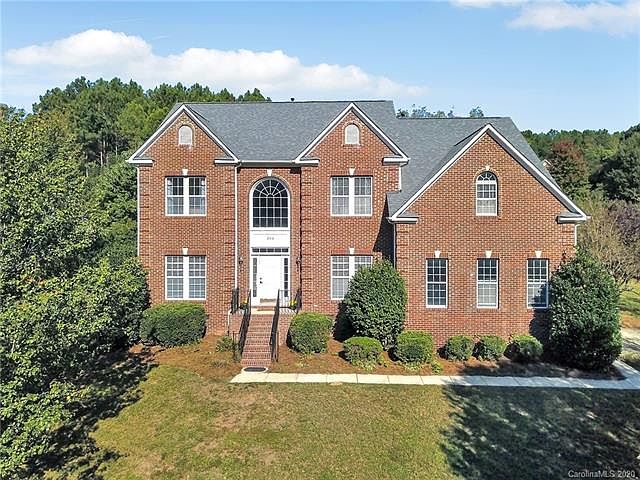 1st image of 206 Whitegrove Dr