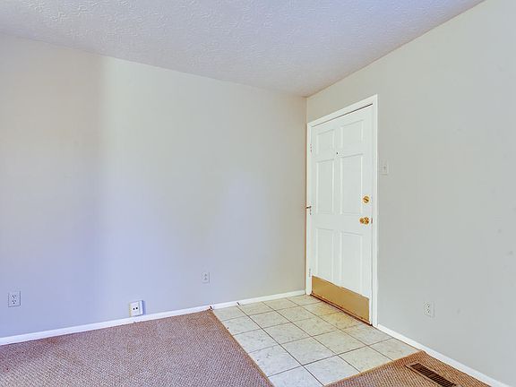5th image of 9706 Middlebrook Pike
