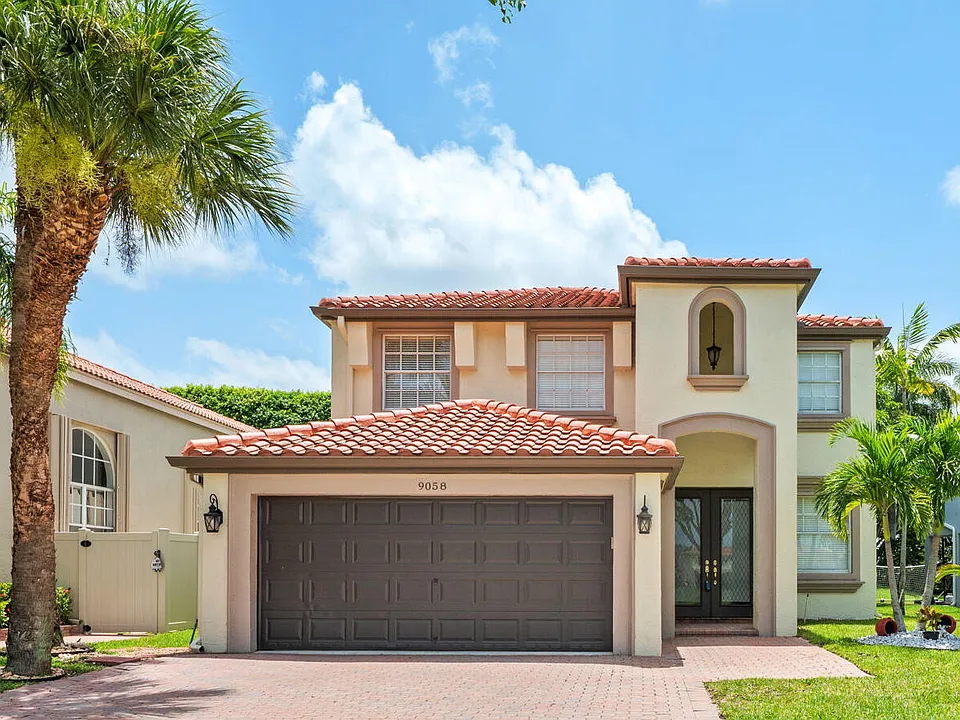 9058 Alexandra Cir