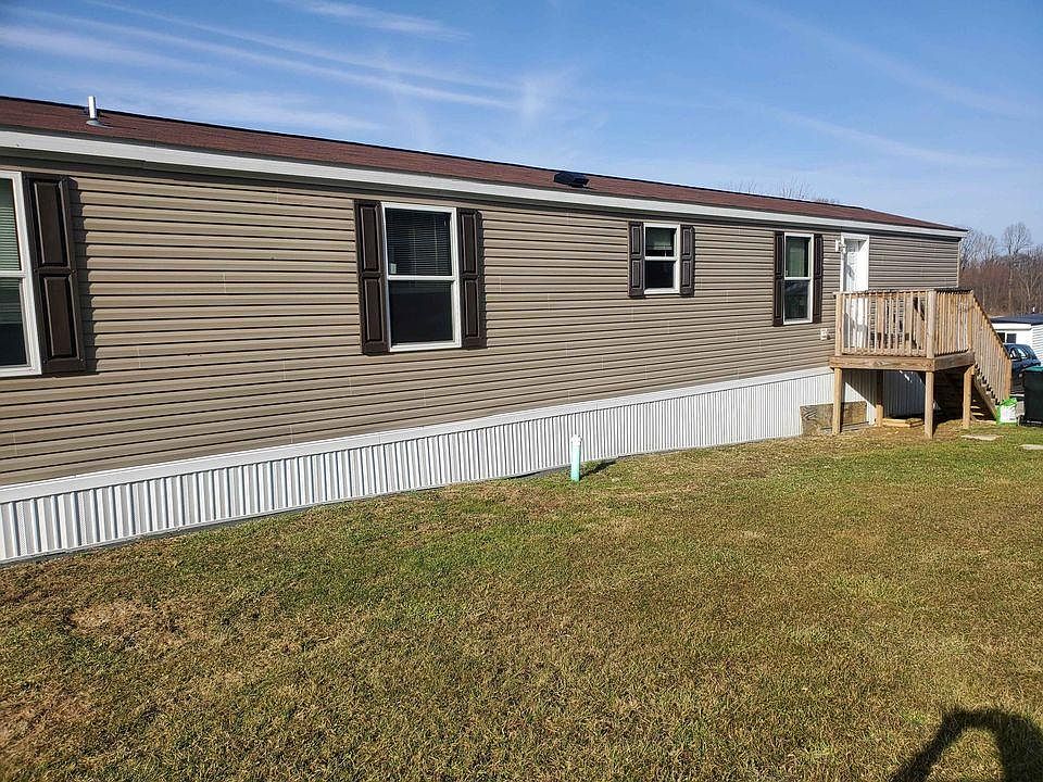 2nd image of 15 Jay Bird Cir