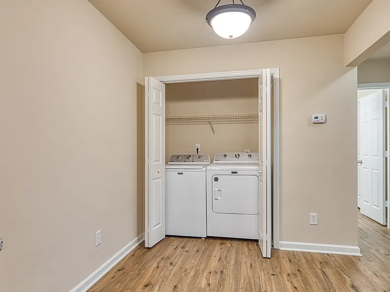 Summer Station Apartments Where Comfort Meets Coastal Living — Photo 18