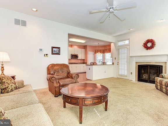 4th image of 26 Old Granary Ct