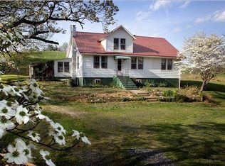 747 Graham Rd NW, Floyd, VA 24091