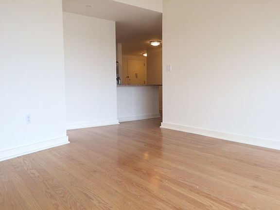 4th image of 15350 89th Ave APT 818