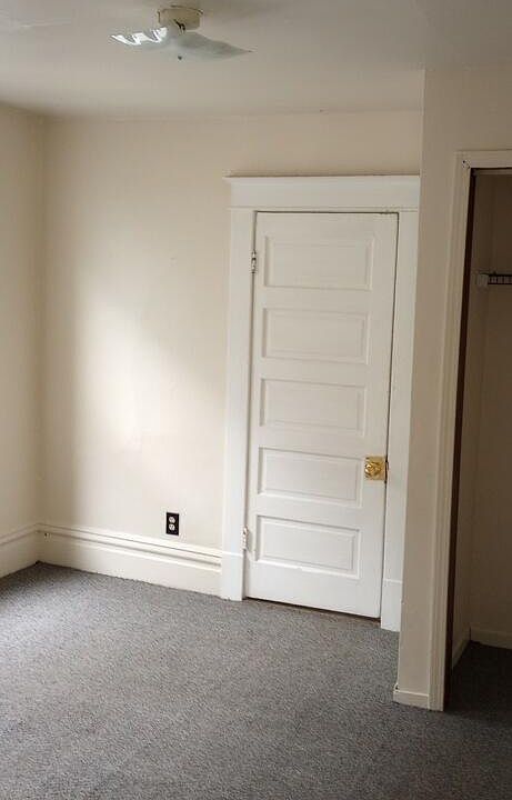 1st image of 901 Washington Ave #2