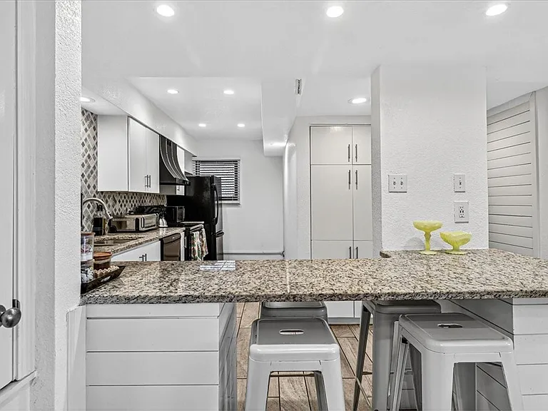 14142 E Cabana St #1A — Photo 8