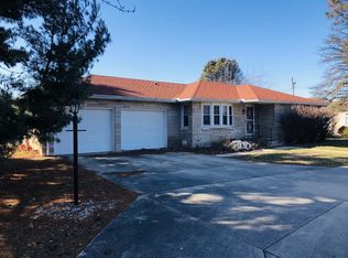 1245 N Main St, Paris, IL 61944