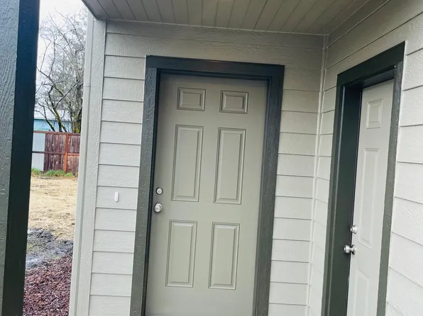 611 Koontz Rd #A, Chehalis, WA 98532