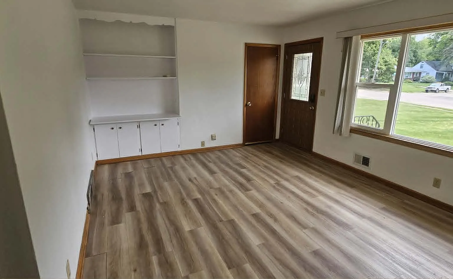 2 bed, 1000 sqft, $1,250 — Photo 3