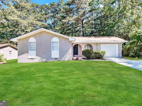 6635 Hidden Brook Trl S, Atlanta, GA 30349